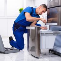 wp:2385 service-technician-refrigerator-appliance-repair-1536x1024-1.jpg
